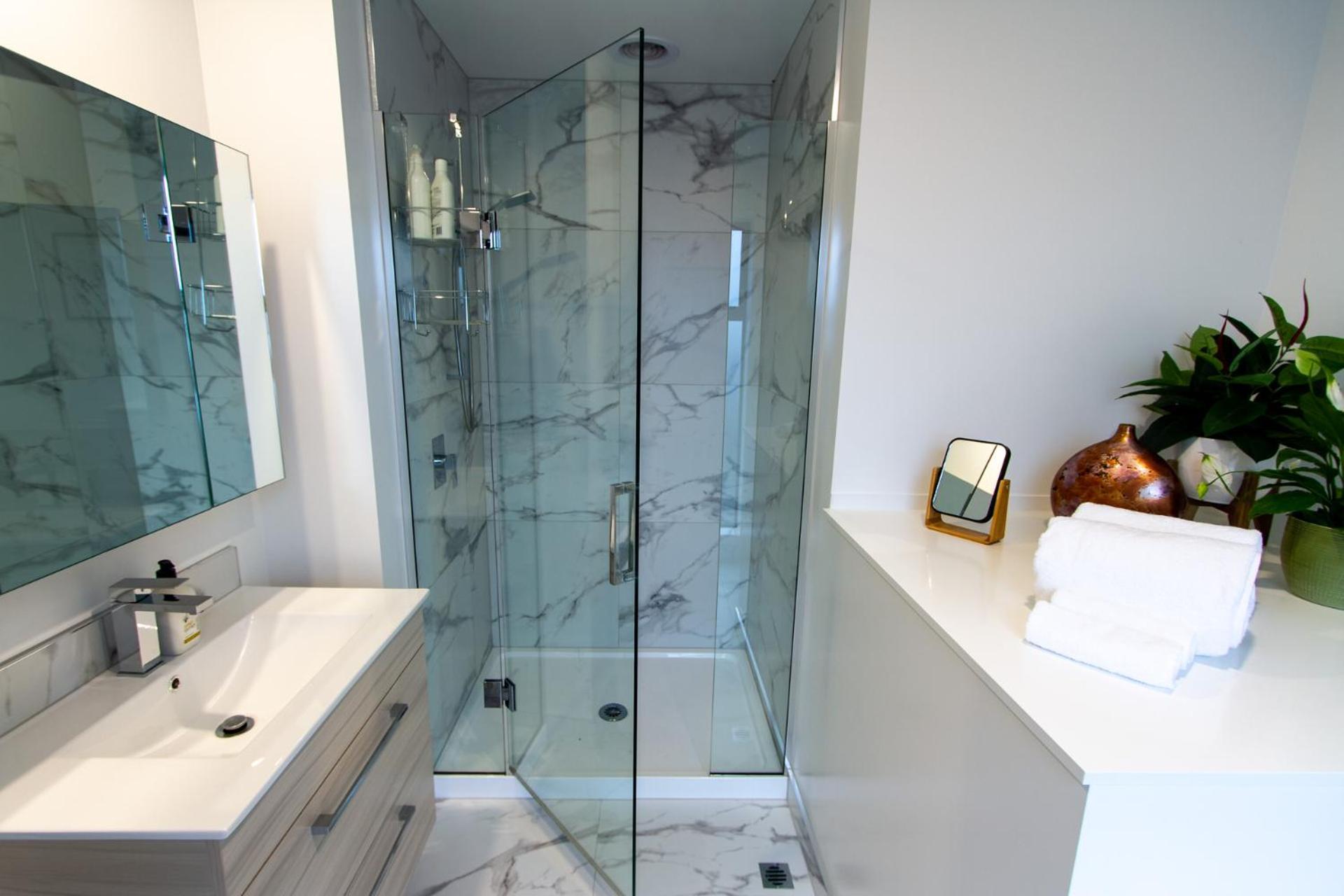 Gorgeous In Green - 2 Bed Central Oasis W/King Bed Christchurch Ngoại thất bức ảnh