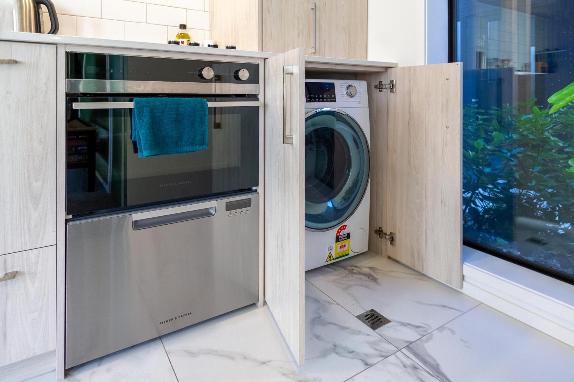 Gorgeous In Green - 2 Bed Central Oasis W/King Bed Christchurch Ngoại thất bức ảnh